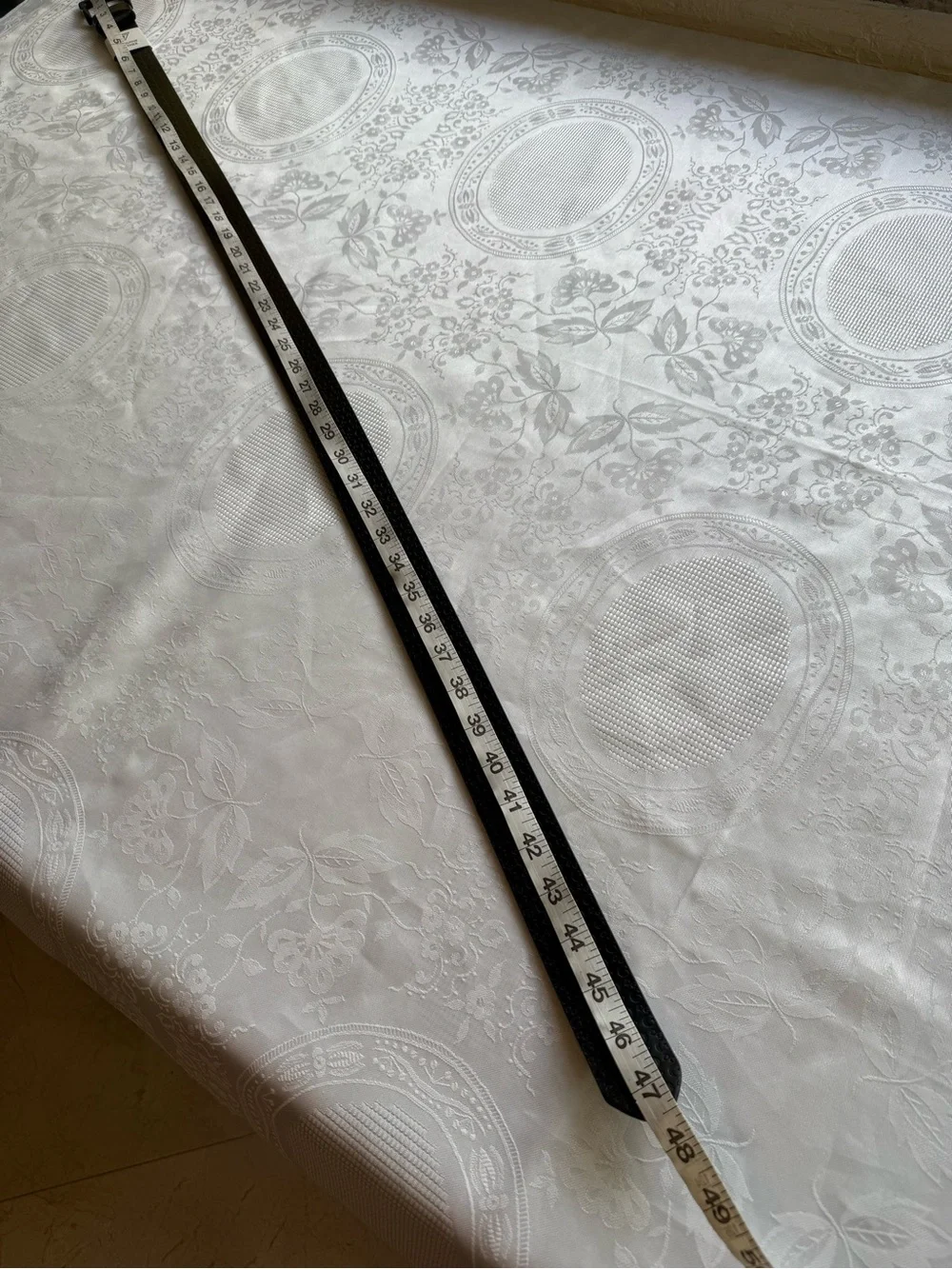 Guess Black Genuine Leather Belt Men's Size L Logo-Pattern Embossed Matte Buckle